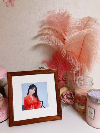 니은기억 휴대폰 속 인생샷을 담는 인생샷 액자 이태리 수입산 원목 프레임 — 5점을 준 리뷰어가 2021년 6월 올린 사용 사진