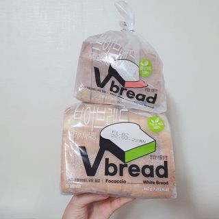 롯데제과 Vbread 포카치아식빵1개 + 미니식빵 1개 + 머핀 2개 세트 — 5점을 준 리뷰어가 2021년 9월 올린 사용 사진