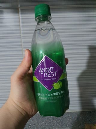 몽베스트 Montbest with Sparkling water Lime20병 — 5점을 준 리뷰어가 2022년 7월 올린 사용 사진