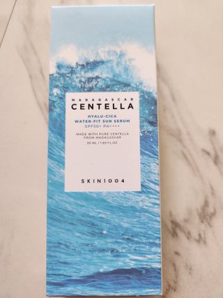 [스킨1004] 마다가스카르 센텔라 히알루-시카 워터핏 선세럼 50ml — 5점을 준 리뷰어가 2024년 5월 올린 사용 사진