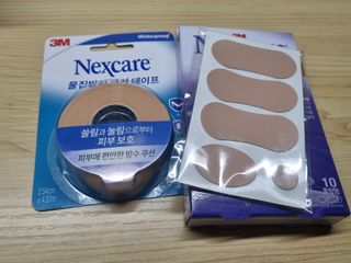 3M 넥스케어 물집방지쿠션테이프 1매 + 물집방지패드 10매 — 4점을 준 리뷰어가 2024년 4월 올린 사용 사진