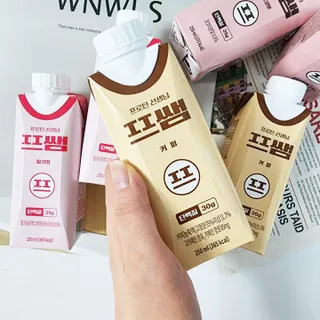 파워풀엑스 [프쌤] 더 맛있고 강력해진 고단백 음료 3종 (초코맛,딸기맛,커피맛) — 5점을 준 리뷰어가 2023년 1월 올린 사용 사진