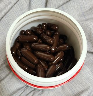 Swisse 스위스 고함량 프로폴리스 2,000mg 210정 — 4점을 준 리뷰어가 2021년 2월 올린 사용 사진