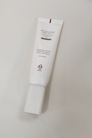 프리마인 선크림만 바꿨을 뿐인데 매일 물 2L챙겨먹고 기초케어 완벽하게 한 물빛피부 완성,셀라브UV프로텍터 — 5점을 준 리뷰어가 2023년 7월 올린 사용 사진