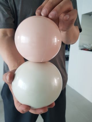트라택 쿠셔닝 웨이트볼 0.5kg + 1kg SET — 5점을 준 리뷰어가 2022년 6월 올린 사용 사진