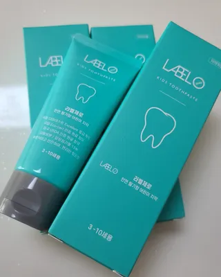 치과에서 쓰는 치약 _ 라벨제로 저불소 꼬마, 키즈, 유아, 베이비, 주니어 안전한 어린이치약 — 5점을 준 리뷰어가 2022년 11월 올린 사용 사진