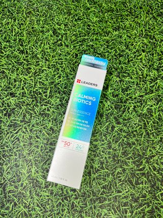 리더스코스메틱 리더스 카밍 바이오틱스 선 에센스 SPF 50+ PA++++ — 5점을 준 리뷰어가 2022년 6월 올린 사용 사진