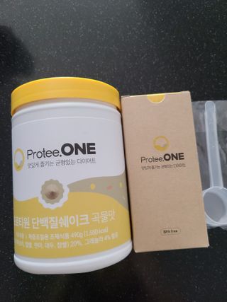 프로티원 단백질쉐이크 곡물맛 2주분 1통+보틀 — 5점을 준 리뷰어가 2021년 4월 올린 사용 사진