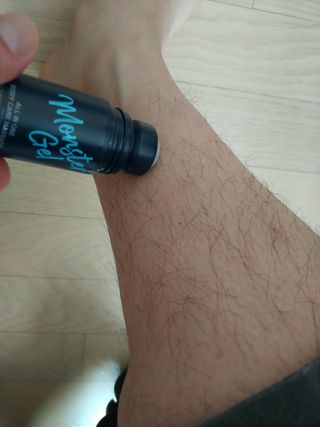 [바록스] 류현진 올인원 바디릴렉싱 몬스터겔 50ml — 5점을 준 리뷰어가 2021년 4월 올린 사용 사진