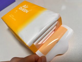 에어퀸 뉴브레스 유기농 생리대 4종 (팬티라이너 20P + 중형 10P + 대형 10P + 오버나이트 8P)_체험단 — 5점을 준 리뷰어가 2024년 5월 올린 사용 사진