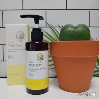 라라로즈데이 시즌2 여성청결제 200ml 아로마 페미민 클렌저, 독일더마인증 — 5점을 준 리뷰어가 2021년 9월 올린 사용 사진