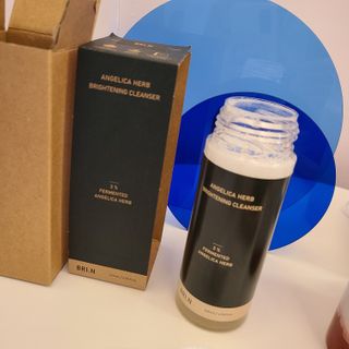 풀무원 브리엔 엔젤리카 허브 브라이트닝 클렌저+전용펌프 — 4점을 준 리뷰어가 2021년 2월 올린 사용 사진