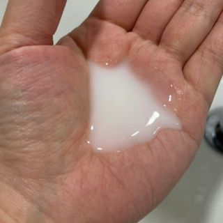 방방곳곳 편림초 마이크로바이옴 샴푸 — 5점을 준 리뷰어가 2022년 3월 올린 사용 사진