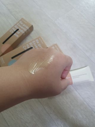 [후르디아] 끈적임 없는 착한성분 비건  핸드크림 3종 — 5점을 준 리뷰어가 2023년 12월 올린 사용 사진