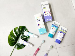 닥터데디스 안심불소 튼튼치약(청포도, 민트 중 택 1) 60g + 여행용 미니 치약 15g — 5점을 준 리뷰어가 2022년 9월 올린 사용 사진