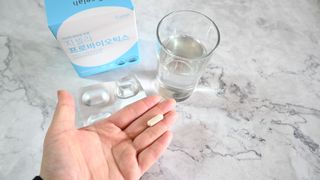 [지셀라] 프로바이오틱스 100억 유산균 보장 (1개월분 / 350mg X 30캡슐) — 5점을 준 리뷰어가 2023년 4월 올린 사용 사진