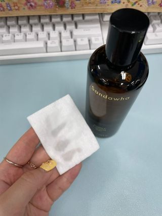 스킨큐어 산다화 비타민c 화이트닝 토너 150ml — 5점을 준 리뷰어가 2021년 12월 올린 사용 사진