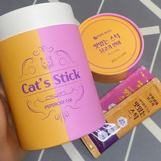 페페로니 맛있는 스틱 - 무항생제 닭고기 15개 + 알래스카 연어 15개 — 5점을 준 리뷰어가 2021년 9월 올린 사용 사진
