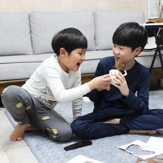 움직이는 종이로봇 - 로빗 로얄버전 움직이는 종이 로봇 - 로빗 — 5점을 준 리뷰어가 2021년 1월 올린 사용 사진