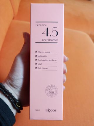 이엔코스 페미닌 4.5 이너클렌저 — 5점을 준 리뷰어가 2021년 3월 올린 사용 사진