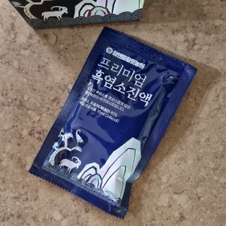 참앤들황토농원 국내산 흑염소를 정성스럽게 담은, 프리미엄 흑염소 진액 70ml x 30포 1박스 — 5점을 준 리뷰어가 2022년 12월 올린 사용 사진