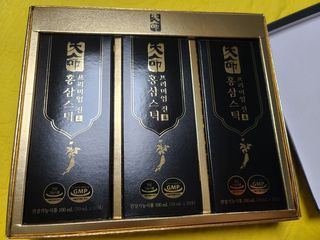 헬스업_천명진프리미엄홍삼스틱_10ml x 30포 — 5점을 준 리뷰어가 2021년 3월 올린 사용 사진