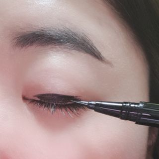 씨스터앤 퍼펙트 엣지 브러쉬 펜 라이너 2종 택 1 — 3점을 준 리뷰어가 2022년 1월 올린 사용 사진