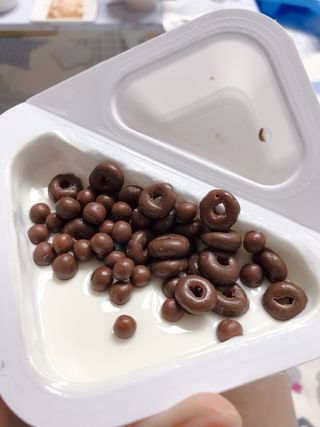 매일바이오 토핑요거트 — 5점을 준 리뷰어가 2021년 5월 올린 사용 사진