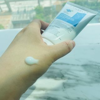 랑벨 수퍼내츄럴 아쿠아 수딩 크림 100ml — 5점을 준 리뷰어가 2022년 5월 올린 사용 사진