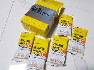 서울약사신협 프리미엄 비타민C 1,000mg_2.5g x 50포 — 5점을 준 리뷰어가 2021년 10월 올린 사용 사진