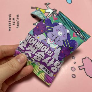 스낵스 포켓솜사탕 4가지맛 🍓딸기🍈멜론🍌바나나🍇포도 (총 20봉) — 5점을 준 리뷰어가 2024년 2월 올린 사용 사진