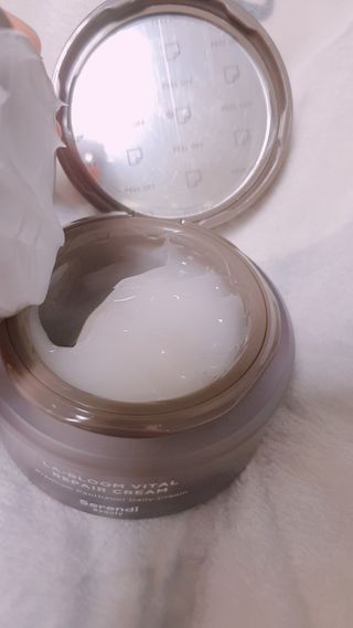 세렌디뷰티 라블룸 바이탈 리페어 크림 — 5점을 준 리뷰어가 2021년 4월 올린 사용 사진