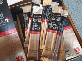 서울약사신협_투데이홍삼정플러스스틱_10g x 30포 — 5점을 준 리뷰어가 2021년 2월 올린 사용 사진