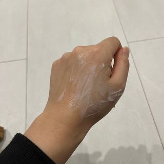 [후르디아] 올리브영 저자극 비건바디로션 — 5점을 준 리뷰어가 2023년 3월 올린 사용 사진