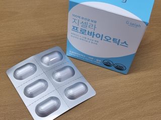 [지셀라] 프로바이오틱스 100억 유산균 보장 (1개월분 / 350mg X 30캡슐) — 4.5점을 준 리뷰어가 2023년 6월 올린 사용 사진