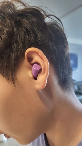 3M 소음방지 수면 귀마개 굿나잇 이어플러그 오렌지/퍼플 50쌍 — 5점을 준 리뷰어가 2023년 7월 올린 사용 사진