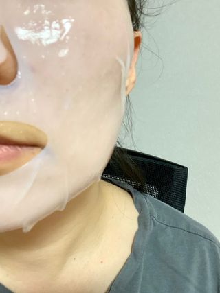 리브얼 | LIVALL 바이오셀룰로오스 마스크 레스트 앤 글로우 33ml  x 3개입 — 4.5점을 준 리뷰어가 2022년 7월 올린 사용 사진