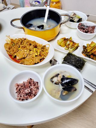 [푸딩팩토리] 바지락홍합탕 500g / 얼큰바지락홍합탕 590g — 5점을 준 리뷰어가 2022년 10월 올린 사용 사진