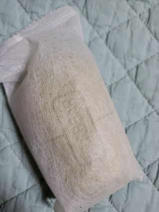 제이제이바이오 허브마사지바 올인원 알약비누 — 5점을 준 리뷰어가 2022년 3월 올린 사용 사진