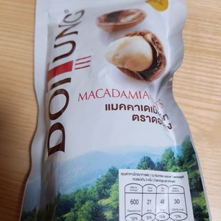 도이퉁 마카다미아 넛 90g  로얄 마카넛 오리지널 쏠트 허니 — 5점을 준 리뷰어가 2021년 9월 올린 사용 사진