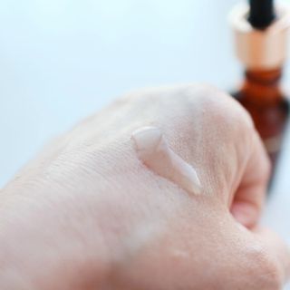 스킨큐어 산다화 비타민c 화이트닝 에센스 30ml — 5점을 준 리뷰어가 2023년 9월 올린 사용 사진