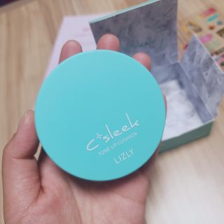 리즐리 씨슬릭 톤업 쿨링 쿠션 15g — 5점을 준 리뷰어가 2021년 9월 올린 사용 사진