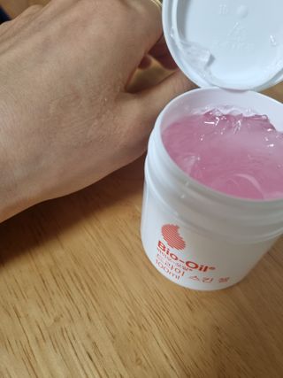 바이오오일 [바이오-오일] 드라이 스킨 젤 100ml — 5점을 준 리뷰어가 2021년 11월 올린 사용 사진