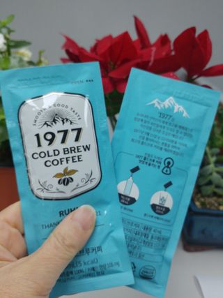 여우두마리 1977 콜드브루 스틱 더치커피 루후 커피팩토리 — 5점을 준 리뷰어가 2021년 2월 올린 사용 사진