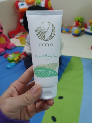 mom e 맘이 내추럴 베이비 케어 크림+바디오일 — 5점을 준 리뷰어가 2021년 1월 올린 사용 사진