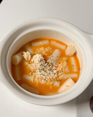 나우  [요리궁리] B타입 ( 매콤, 치즈, 매콤까르보 ) 꽃떡볶이 6개입 세트 — 5점을 준 리뷰어가 2025년 3월 올린 사용 사진