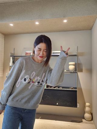 [포플X베니] 쓰담 베니 맨투맨 (기모) / 굳럭 베니 맨투맨 / 출근길 베니 맨투맨 — 5점을 준 리뷰어가 2022년 11월 올린 사용 사진