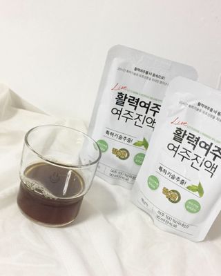 참유원 특허제조 활력 여주진액 여주즙 50포 — 5점을 준 리뷰어가 2022년 1월 올린 사용 사진
