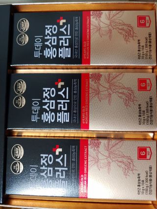 서울약사신협_투데이홍삼정플러스스틱_10g x 30포 — 5점을 준 리뷰어가 2021년 5월 올린 사용 사진