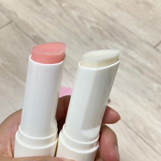 [트윙클라] 안티멜라 수딩 워터밤+안티링클 샤이닝 멀티밤 — 5점을 준 리뷰어가 2022년 8월 올린 사용 사진